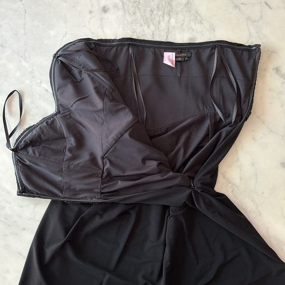 BCBG MAXAZRIA Black Strapless Dress Size 2 - Picture 6 of 8